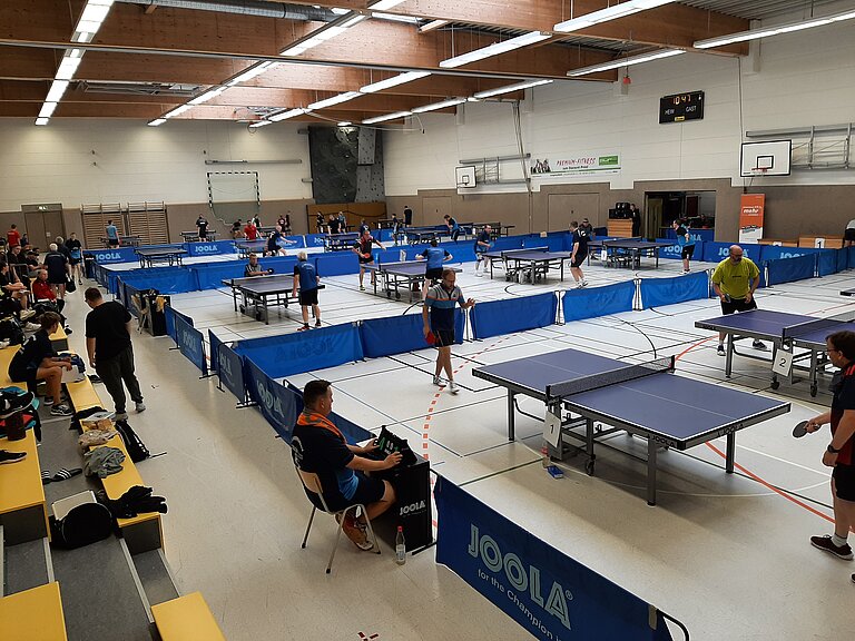 Sehr gut besuchte Halle